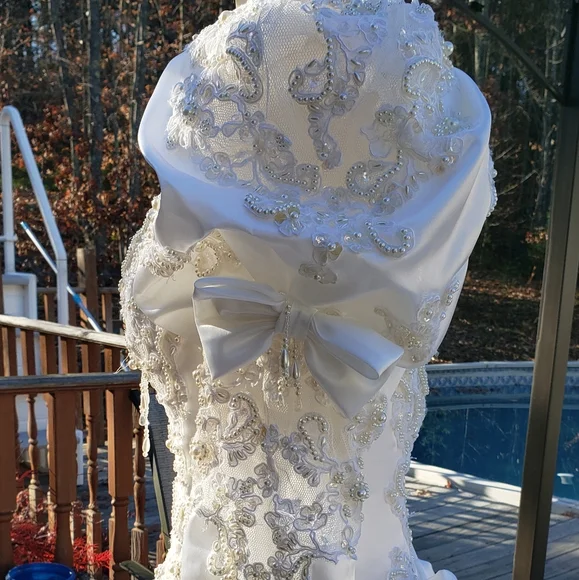 HP Read Below.Altered Size 10 Vintage Mori Lee Wedding Dress. Ready to wear. - Picture 4 of 14